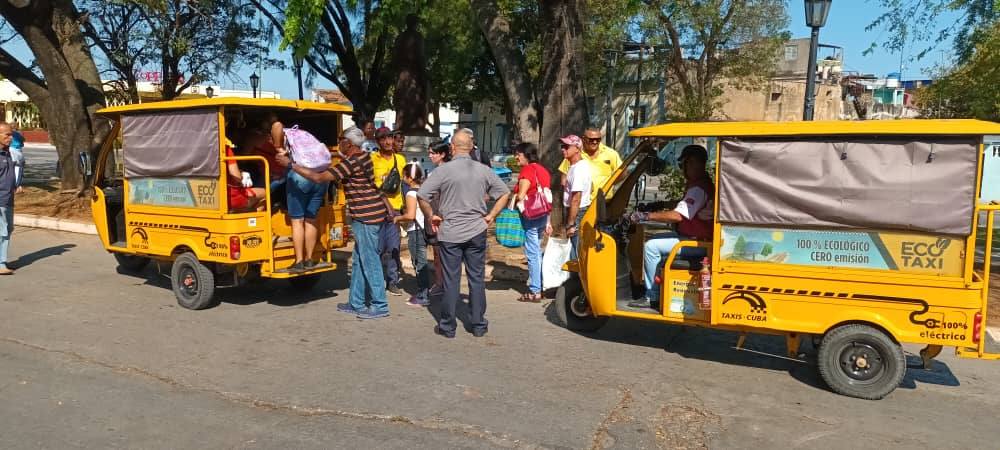 Junto a los trabajadores y de cara a la población.