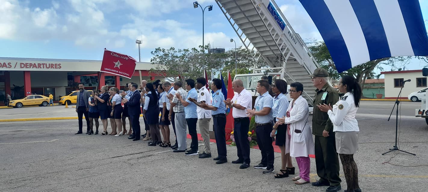 Recibe por 7ma ocasión Aeropuerto Internacional Juan Gualberto Gómez Ferrer condición Vanguardia Nacional.