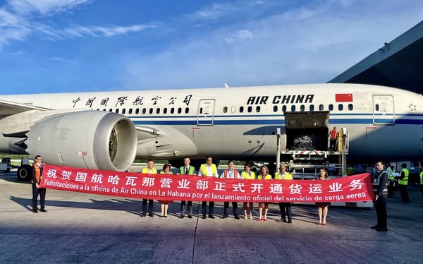 Nuevo servicio aéreo reafirma la relación inquebrantable entre China y Cuba.