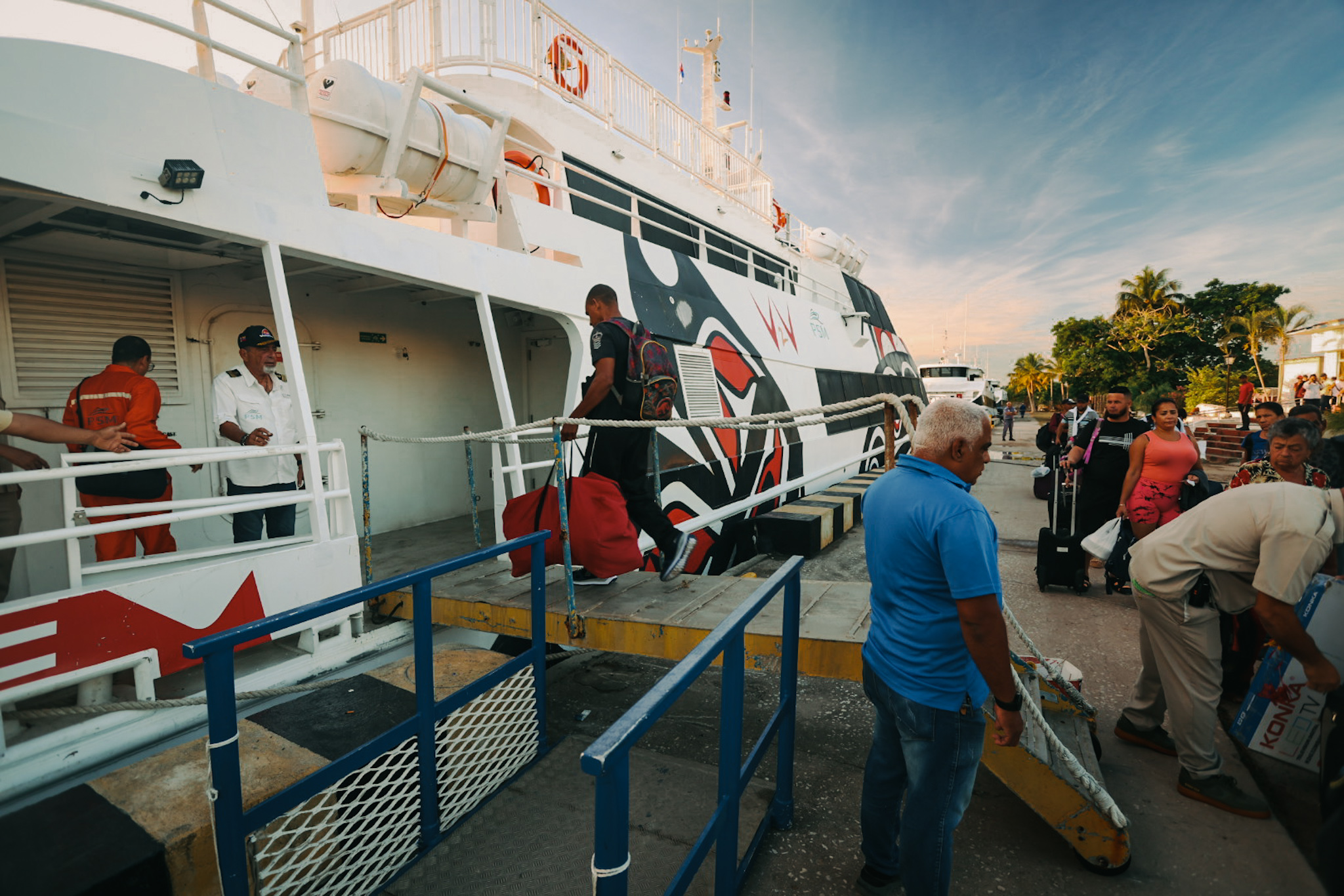 Desde hoy lunes, inicia operaciones el catamarán V2V Empress en la ruta Nueva Gerona–Batabanó