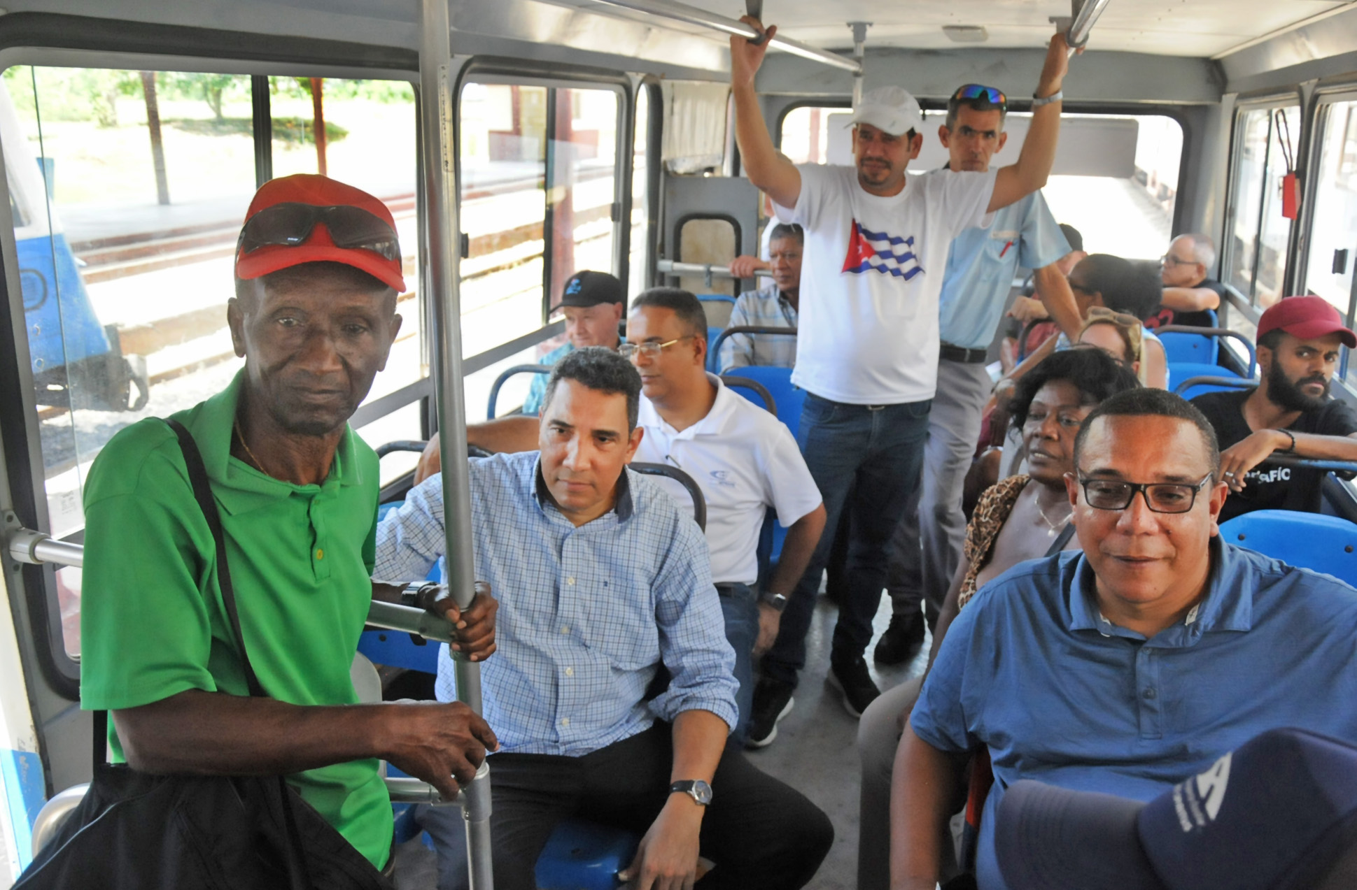 Insta Ministro de Transporte a fortalecer trabajo del sector 