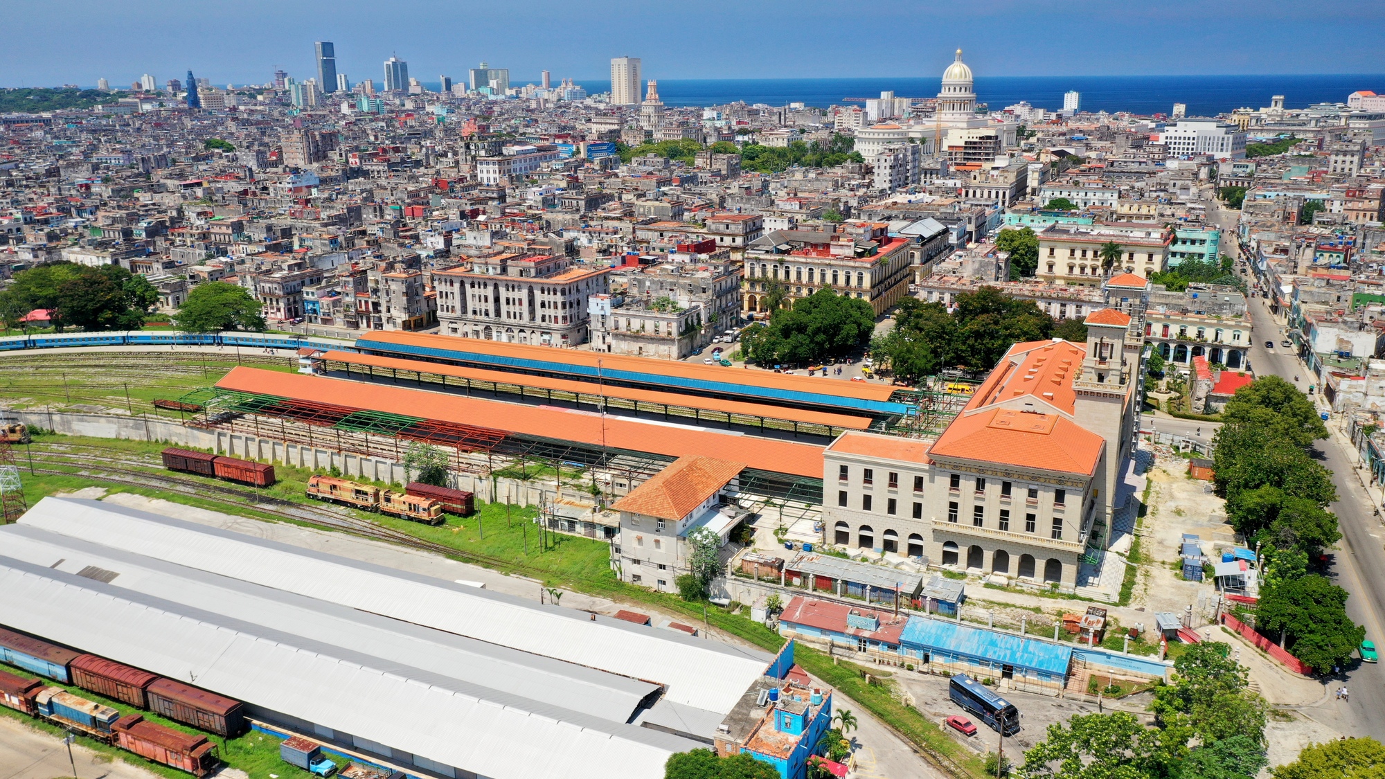 En el establecimiento de toda la infraestructura ferroviaria de la provincia, fue vital el apoyo del ministerio de la Construcción