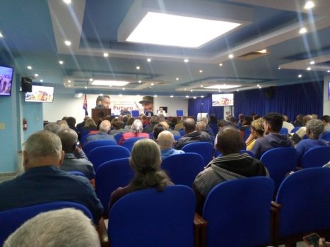  Informa Ministro del Transporte a trabajadores del Órgano Central sobre el ejercicio de Alta Fiscalización al Mitrans