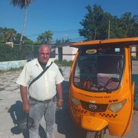 Juan Delmis Blanco, fundador del servicio de los Triciclos en la Agencia de Taxis #14